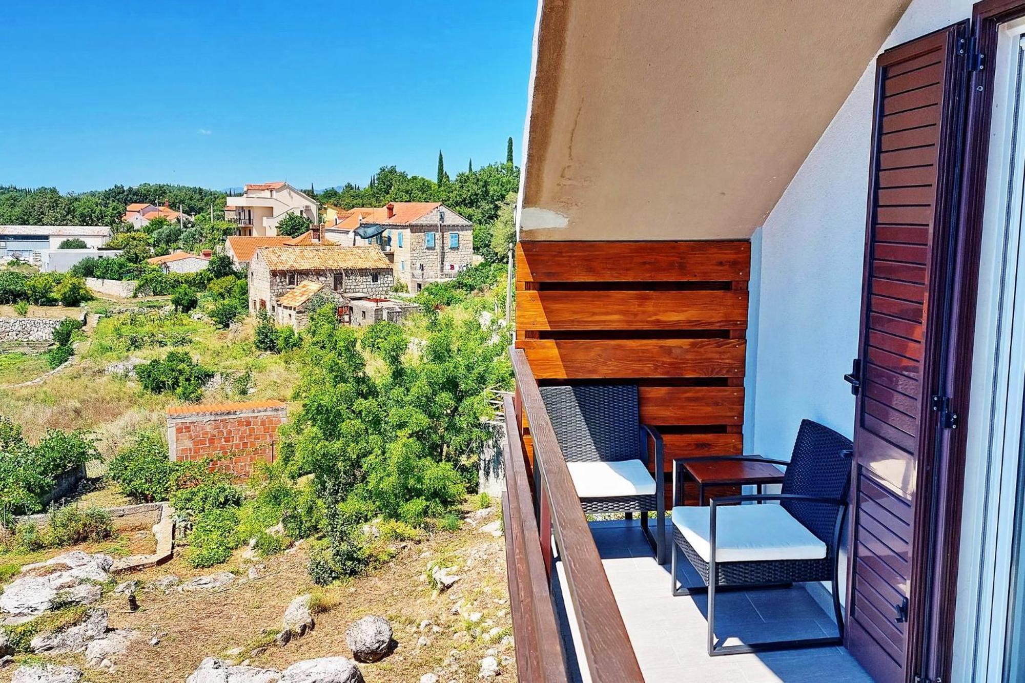 Le Petit Appartement Čilipi Buitenkant foto
