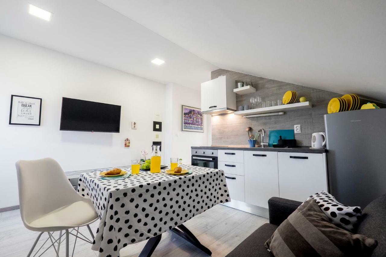 Le Petit Appartement Čilipi Buitenkant foto